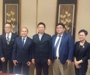 تفاصيل اجتماع وزير الصناعة مع 3 شركات صينية الاستثمار في الزجاج والسيارات والجلود
