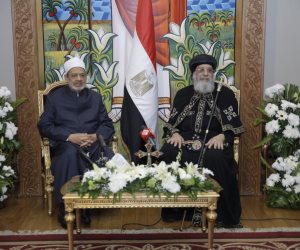 الإمام الأكبر خلال زيارته للكاتدرائية: القيم المصرية السمحة تعبر عن المعاني الحقيقية للأديان