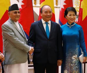 جولة في صحف العالم.. رئيس وزراء فيتنام يستقبل نظيره النيبالي بعروض عسكرية