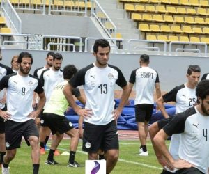 استعدادا لأمم افريقيا 2019.. المنتخب الوطني يؤدى مرانا بدنيا على الملعب الفرعي باستاد برج العرب (صور) 