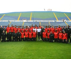 السيسي يطالب لاعبي المنتخب ببذل أقصى الجهد لإسعاد الشعب المصري