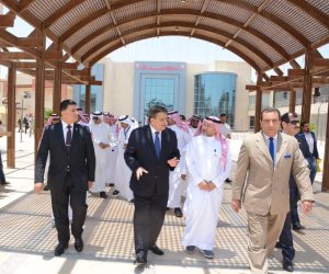 خلال لقاءه بالوفد السعودي..رئيس شركة العاصمة الإدارية إنتهاء البنية التحتية نهاية العام الجاري
