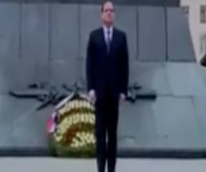 الرئيس السيسي يشارك في وضع أكليل الزهور بالنصب التذكاري بالعاصمة البيلاروسية