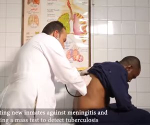 هيومان رايتس «كدابة».. هكذا تتم رعاية نزلاء السجون داخل أكبر المستشفيات (فيديو)
