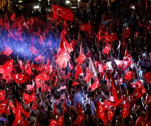 «الشعب قادر على التغيير».. معارض تركي يكشف تبعات هزيمة حزب أردوغان 