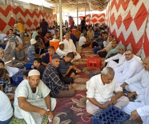 أهالي شمال سيناء يستقبلون الحجاج بالولائم (صور وفيديو)
