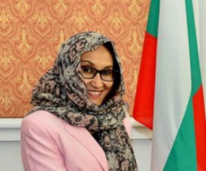 أول وزيرة للخارجية في تاريخ السودان.. توافق قوى الحرية والتغيير على الحكومة بالسودان