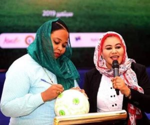 تحرر المرأة السودانية من اضطهاد الإرهابية.. من تعيينها وزيرة إلى لعب كرة القدم 