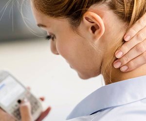 دراسة: جيل Z يتصدر قائمة الأكثر استخداماً للهواتف بـ 4 ساعات يومياً