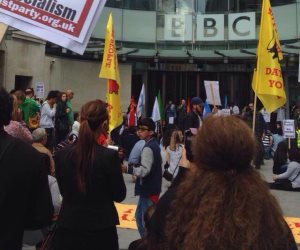 مظاهرات أمام مقر الـ"BBC" لرفض سياسة القناة التحريضية ودعمها للإرهاب