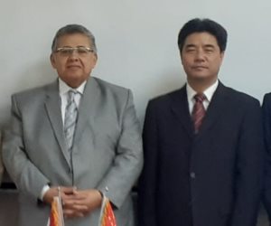 تبادل علمي بين جامعة جيانج دونج والجامعة المصرية الصينية