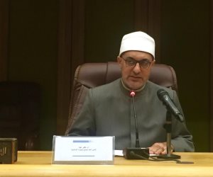 خبراء الشريعة والقانون يناقشون حماية الكرامة الإنسانية في ظل النزاعات المسلحة (صور)