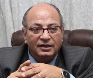 أكاديمى يكشف حجم خيانة عمرو واكد لمصر.. ويصف خالد أبو النجا بـالمعارض العميل (فيديو) 