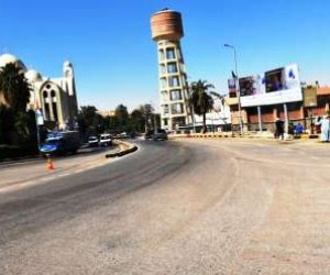 ينطلق خلال ساعات.. أسوان تتجمل لاستقبال ضيوف منتدى السلام.. لافتات ترحيب وأعلام الدول تزين المدينة السياحية