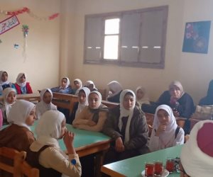«الحرمان من التعليم والزواج المبكر».. ندوة لفرع القومي للمرأة بشمال سيناء (صور)