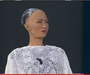  الروبوت صوفيا: سأفتقد مصر وعلى البشر أن يربوا الروبوتات كما يربون أطفالهم