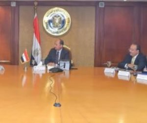 وزير الصناعة يلتقي وفد شركة تويوتا العالمية لاستعراض مشروعاتها في مصر