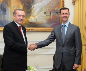 أردوغان الجعجاع.. طالب برحيل الأسد ثم جلس مع رئيس مخابراته