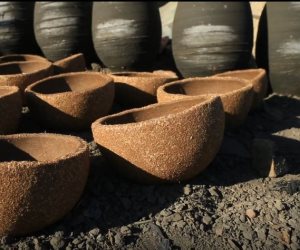 مدينة دسوق.. فخر صناعة الفخار في مصر (فيديو وصور)