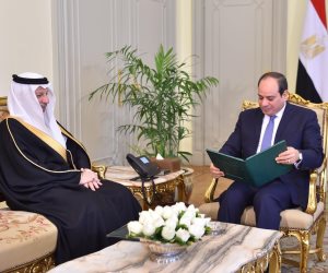 الرئيس السيسي يتسلم رسالة من خادم الحرمين الشريفين.. ويؤكد خصوصية العلاقات بين البلدين