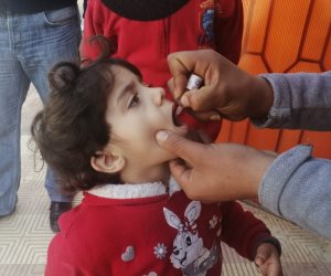 انطلاق فاعليات الحملة القومية للتطعيم ضد مرض شلل الاطفال بشمال سيناء (صور)