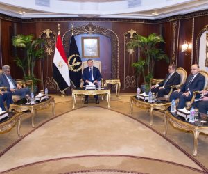 وزير الداخلية يستقبل الأمين العام لوزراء الداخلية العرب