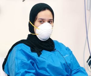 ابنة أول طبيب مصري توفي بكورونا تتحدث عن "النصيحة الغالية"