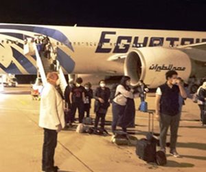 مطار القاهرة يستقبل 515 مصريا عالقا من الكويت و375 من دبى والرياض وجدة