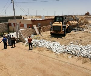 إزالة 70 مخالفة بناء على أرض مخصصة لإنشاء مدينة بئر العبد الجديدة في سيناء (صور)