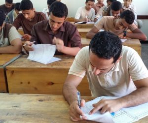 تمهيدا لبدء التصحيح.. التعليم تعتمد نموذج إجابة امتحان اللغة العربية لطلاب الثانوية العامة