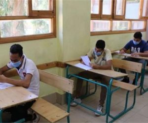 8 حالات غش وقبول اعتذار 7 معلمين.. كواليس أول أيام امتحانات الثانوية العامة