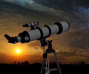 تعرف على أبرز الظواهر الفلكية الممكن رؤيتها بالعين المجردة خلال عيد الفطر المبارك