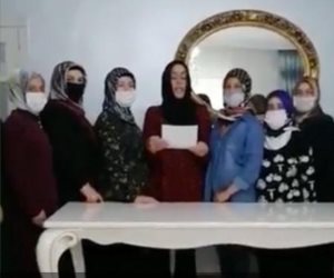 18 سيدة تركية يتقدمن باستقالات جماعية من حزب أردوغان.. والسبب مخزى!