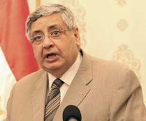 مستشار الرئيس لشئون الصحة ينهي الجدل:  لا آثار جانبية خطيرة من اللقاحات في مصر