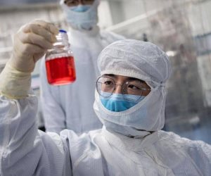 الصين تعلنها للعالم دون تلاعب.. لقاح كورونا جاهز في هذا التوقيت