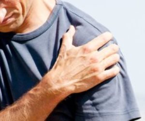 س و ج.. كل ما تريد معرفته عن الكتف المتجمدة وأعراض الإصابة