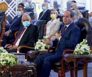 الرئيس السيسى: "الدولة والشعب حاجة واحدة.. ورهانى على المصريين كسبان"