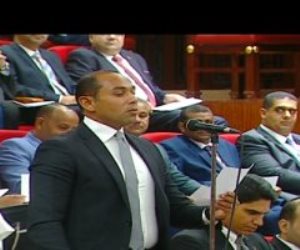 النائب محمد أبو غالى يؤدى اليمين الدستورية فى الجلسة الافتتاحية لمجلس الشيوخ