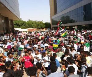 رافعين شعار «الجوع ولا الكيزان».. السودانيون يحبطون مظاهرات إخوانية للانقضاض على السلطة 