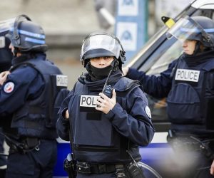وسائل إعلام فرنسية: أنباء عن هجوم بسكين قرب كنيسة فى نيس ومقتل شخص وإصابة آخرين