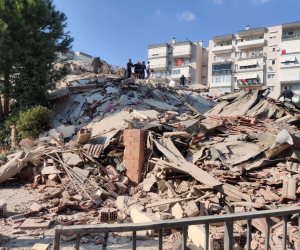 زلزال تركيا وسوريا يجدد أحزان "باسم ياخور " ويهدد حياة 40 مصارع و14 لاعبه كرة طائرة