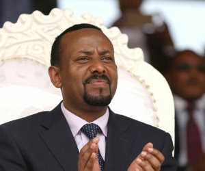  رئيس وزراء إثيوبيا يقيل وزير الخارجية ورئيس المخابرات وقائد الجيش