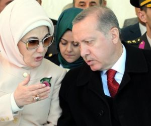 أسرة أردوغان: سرقة وخيانة وقتل.. إنها حقا عائلة محترمة