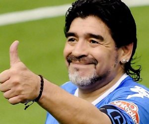 محطات في حياة الأسطورة الأرجنتينية دييجو أرماندو مارادونا.. أفضل من لمس كرة القدم