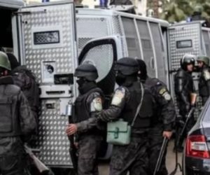 الأمن يداهم مقر قناة فضائية غير مرخصة بالجيزة ويضبط القائم على إدارتها