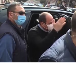 الرئيس السيسى يشدد على المواطنين الالتزام بارتداء الكمامات.. فيديو
