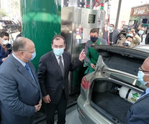 وزير البترول: إقبال متزايد من المواطنين لتحويل سياراتهم للغاز