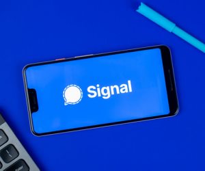 تخلى من أجله الكثيرون عن «واتس آب».. ما هو تطبيق Signal؟