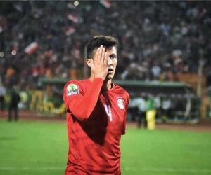 أزمة مضحكة.. إعلان أسامة جلال «أهلاويته» يعطل صفقة انتقاله للزمالك