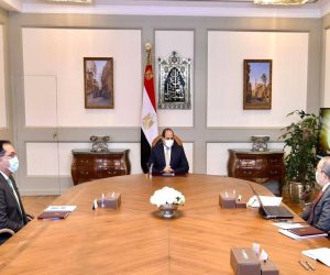 تفاصيل اجتماع الرئيس السيسي وزير الإنتاج الحربي حول استراتيجية تطوير المصانع والشركات